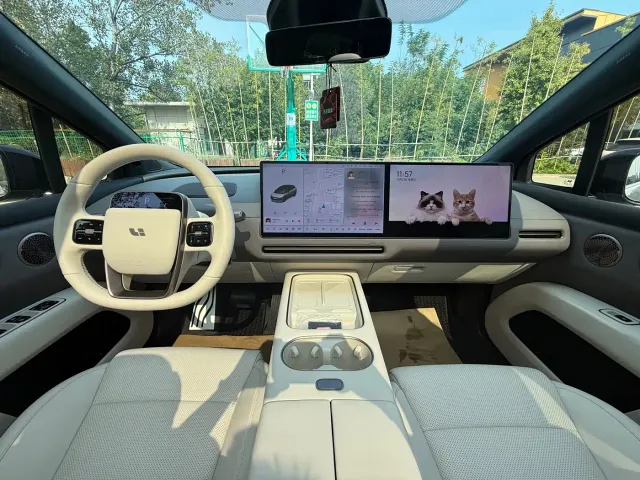 Li Auto i6 — Фото автомобиля 13