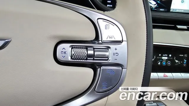 Genesis GV70 — Фото автомобиля 22