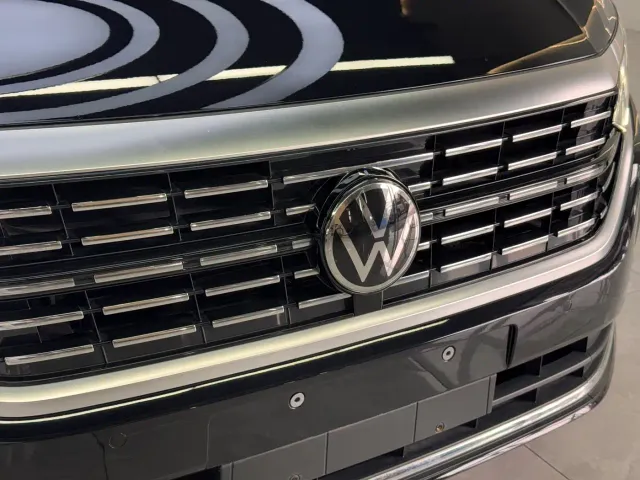 Volkswagen Passat — Фото автомобиля 5