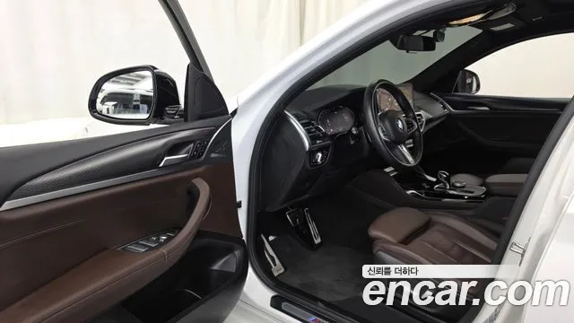 BMW X4 xDrive20i M Sport — Фото автомобиля 10