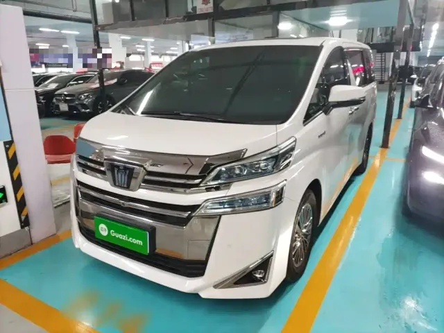 Фотография автомобиля — Toyota Vellfire