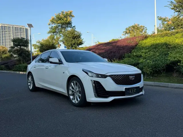 Cadillac CT5 — Фото автомобиля 3