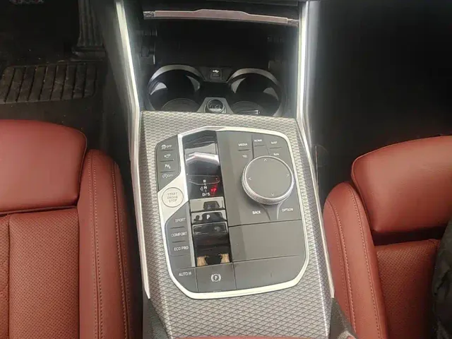BMW 3 Series — Фото автомобиля 13