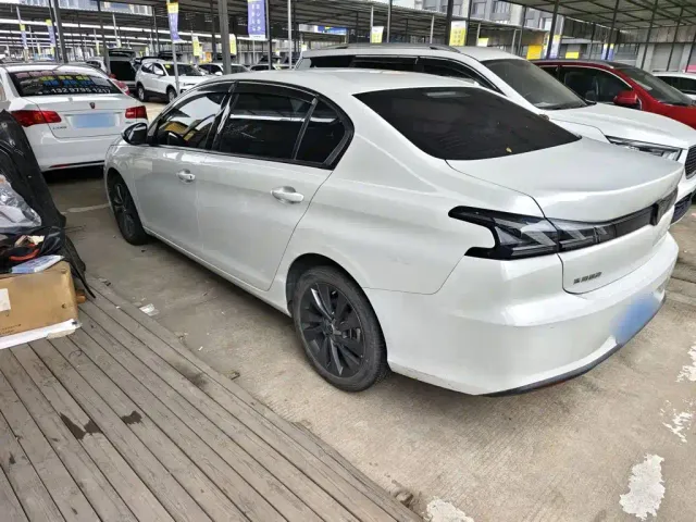 Peugeot 408 — Фото автомобиля 7