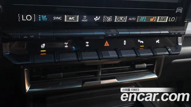 GMC Hummer EV — Фото автомобиля 14