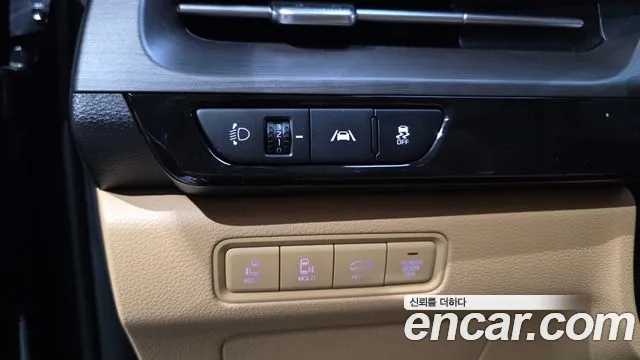 Kia Canival Carnival 4 поколение Бензин 9 мест Signature — Фото автомобиля 14