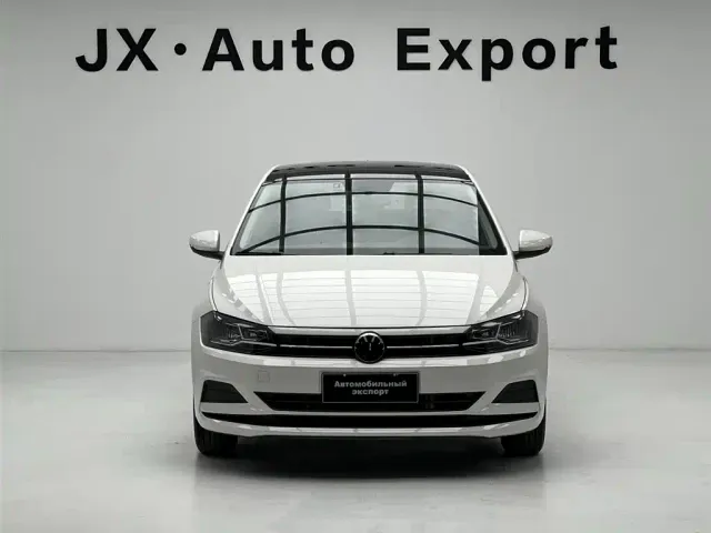 Volkswagen Polo — Фото автомобиля 2