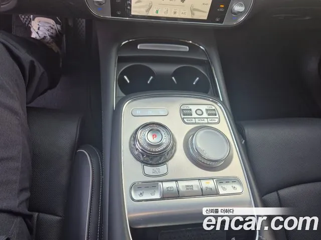 Genesis G90 Бензин 3.5 турбо AWD — Фото автомобиля 4