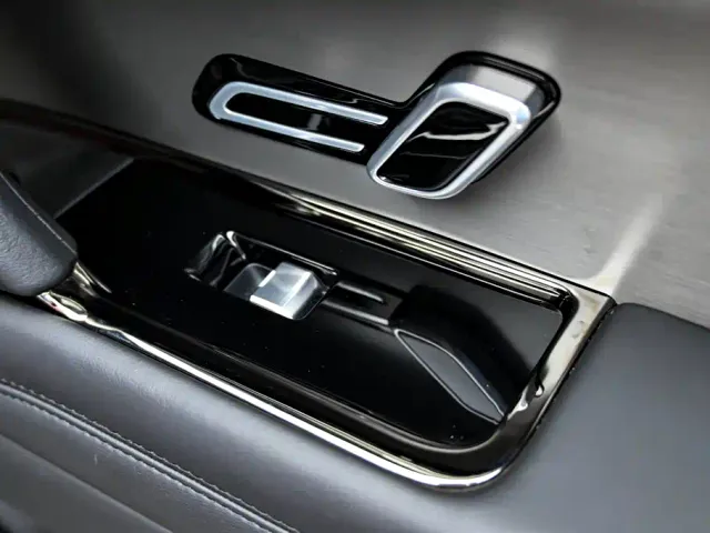 Land Rover Range Rover Sport — Фото автомобиля 26