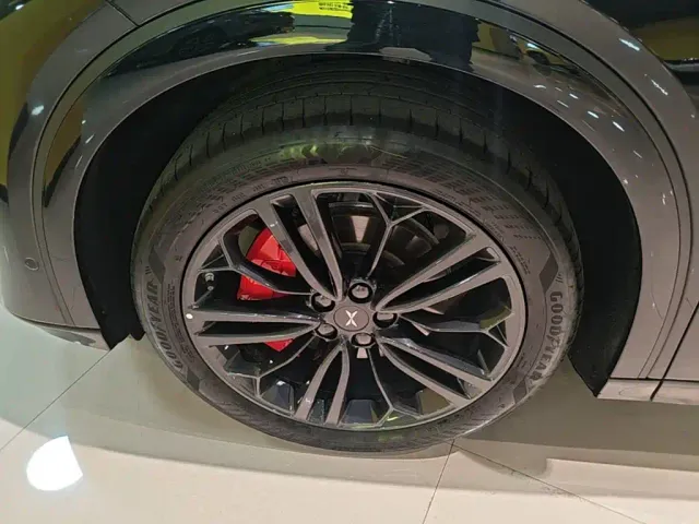 Xpeng G6 — Фото автомобиля 22