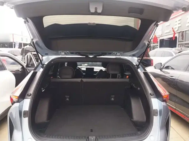 Geely Boyue — Фото автомобиля 18