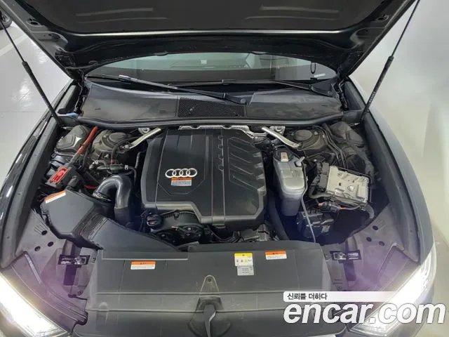 Audi A6 C8 — Фото автомобиля 6