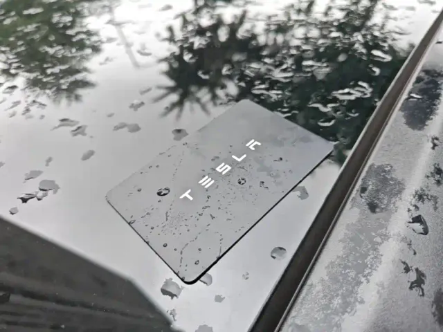 Tesla Model Y — Фото автомобиля 8