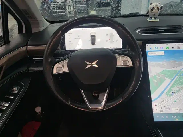 Xpeng P5 — Фото автомобиля 15
