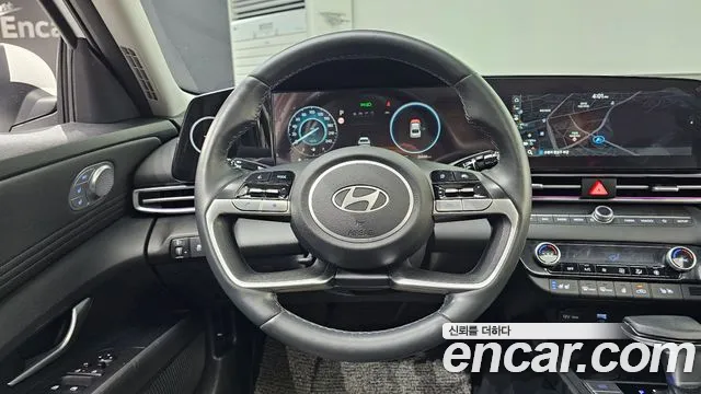 Hyundai Avante CN7 — Фото автомобиля 13