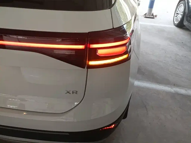 Volkswagen Tharu — Фото автомобиля 7