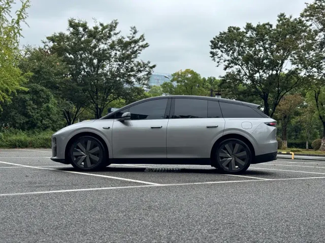 Li Auto i6 — Фото автомобиля 6