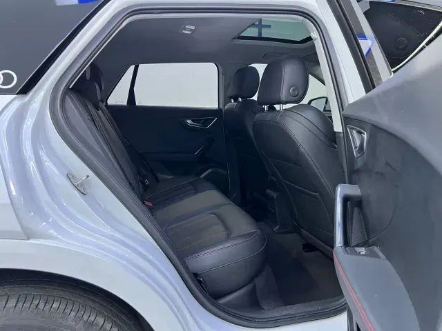Audi Q2L — Фото автомобиля 21