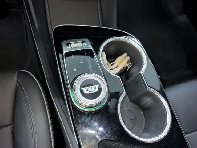 Cadillac GT4 — Фото автомобиля 13