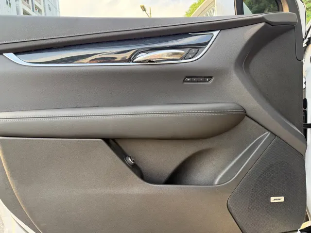 Cadillac XT5 — Фото автомобиля 10