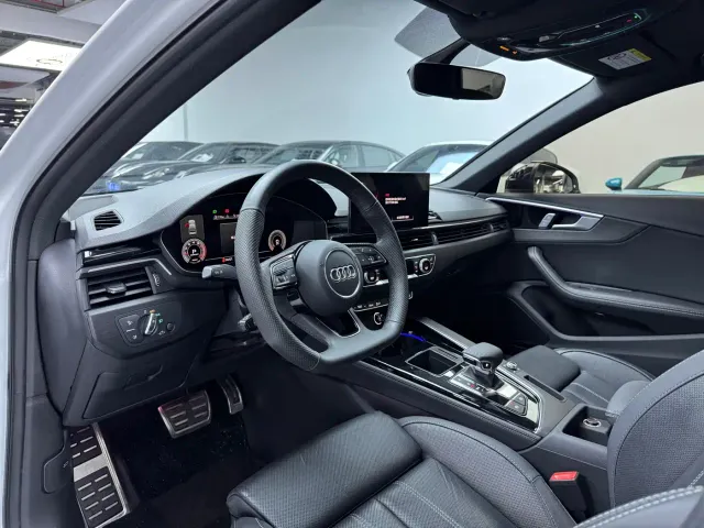 Audi A4L — Фото автомобиля 9