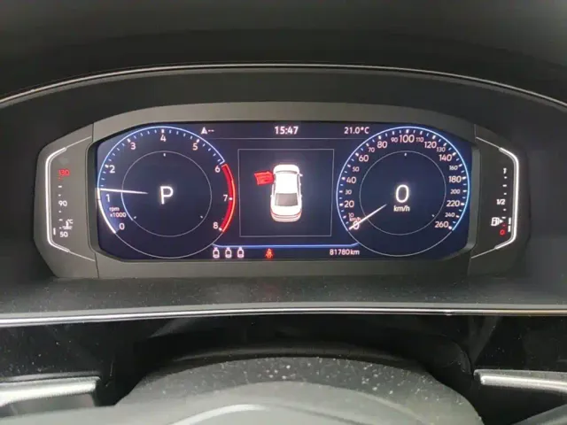 Volkswagen Passat — Фото автомобиля 11