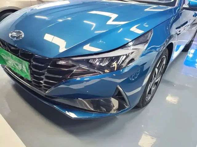 Hyundai Elantra — Фото автомобиля 23