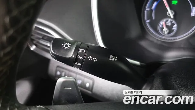 Hyundai Santafe — Фото автомобиля 28