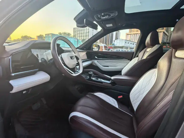 Geely Xingyue L — Фото автомобиля 13