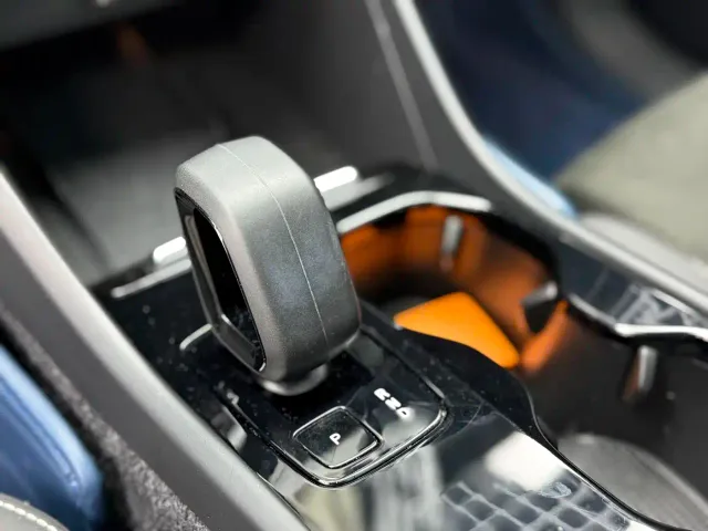 Volvo C40 — Фото автомобиля 13