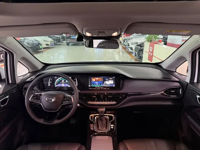 GAC Trumpchi M6 — Фото автомобиля 11