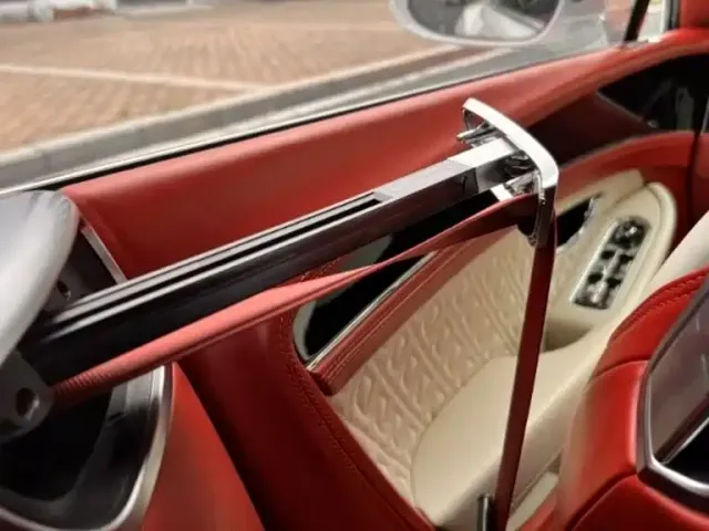 Bentley Continental — Фото автомобиля 12