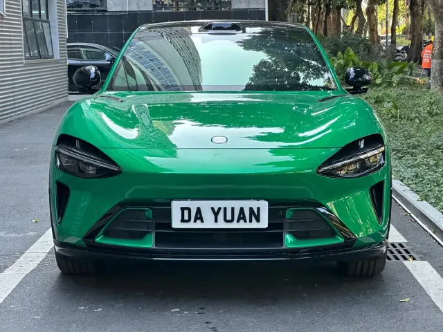 Xiaomi SU7 — Фото автомобиля 2