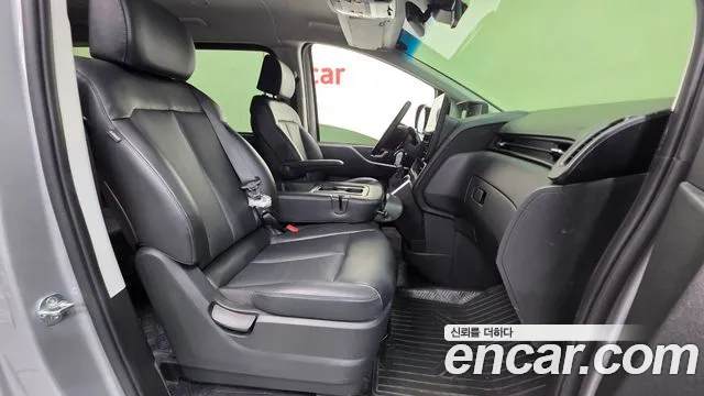 Hyundai Staria — Фото автомобиля 10