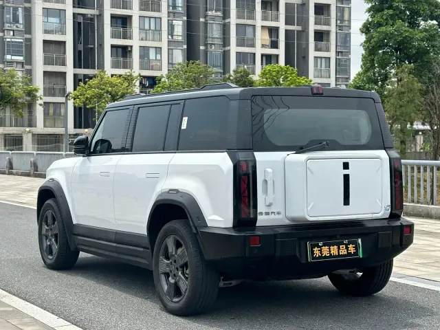 iCAR 03 — Фото автомобиля 4