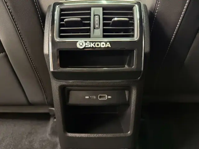 Skoda Superb — Фото автомобиля 19