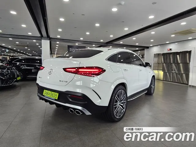 Mercedes-Benz GLE-Class — Фото автомобиля 2
