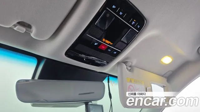 Hyundai Grandeur Grandeur (GN7) 2.5 Бензин 2WD — Фото автомобиля 17