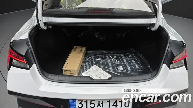 Hyundai AVANTE Новый Avante (CN7) — Фото автомобиля 7