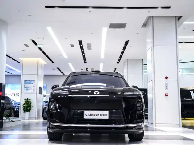 Nio ES8 — Фото автомобиля 3