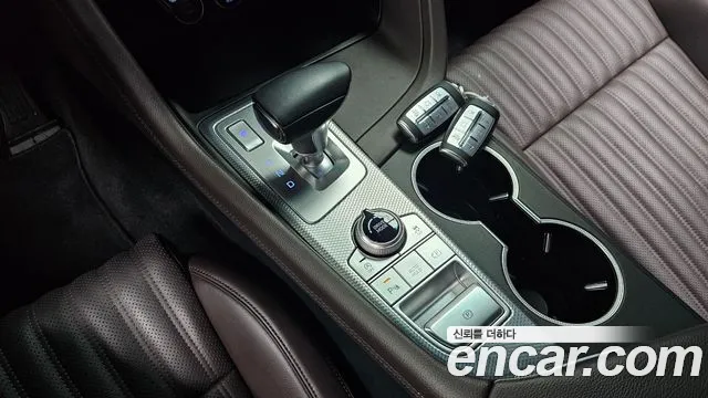 Genesis G70 — Фото автомобиля 9