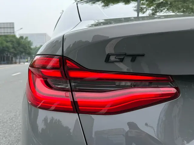 BMW 6 Series Gran Turismo — Фото автомобиля 12