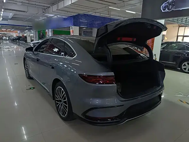 BYD Han — Фото автомобиля 4