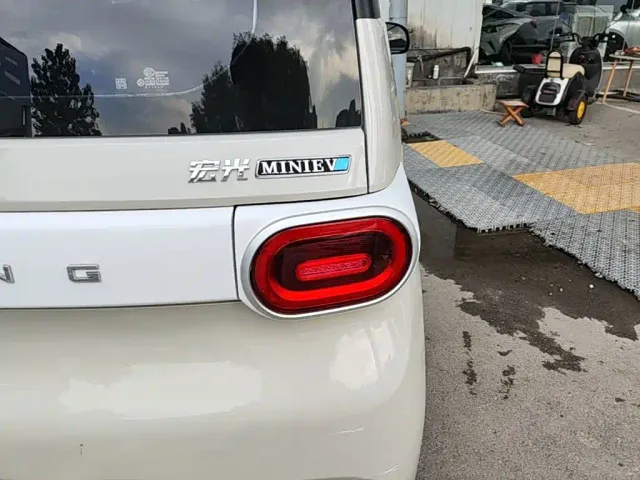 Wuling Hongguang Mini EV — Фото автомобиля 7