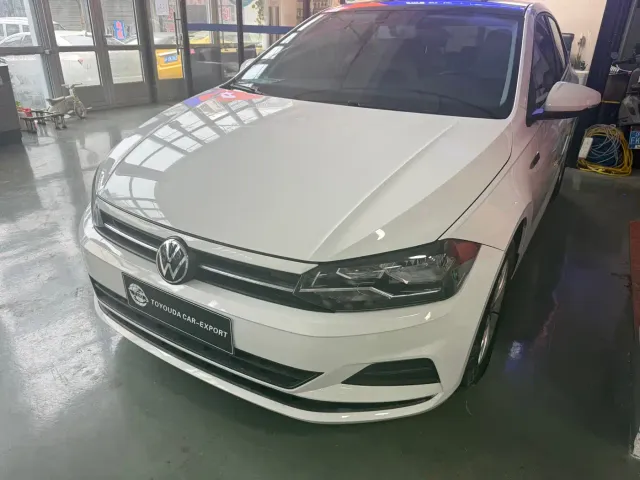 Фотография автомобиля — Volkswagen Polo