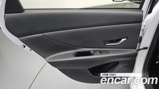 Hyundai Avante CN7 — Фото автомобиля 14
