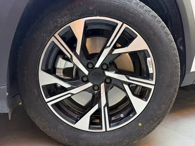 Geely Galaxy L7 — Фото автомобиля 7