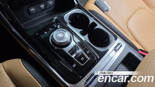 Kia Canival Carnival 4 поколение Дизель 9 мест Signature — Фото автомобиля 9