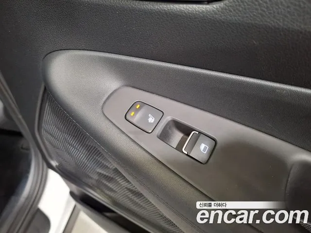 Hyundai Santafe Новый Santa Fe Бензин 2.5T 2WD — Фото автомобиля 18