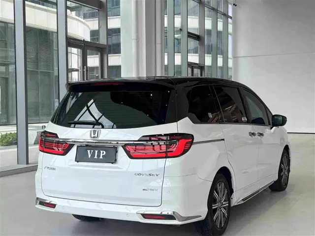 Honda Odyssey — Фото автомобиля 9